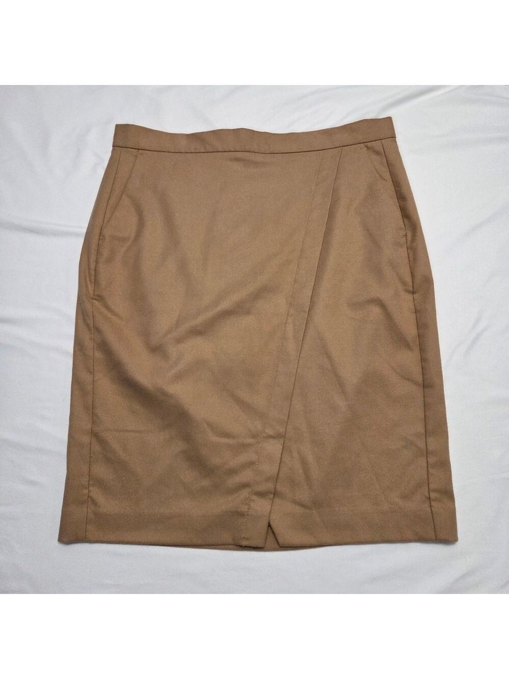 Banana Republic Camel Wrap Pencil Skirt Professional Career Wear Size 8